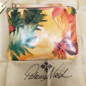NWT Patricia Nash Cassini Wristlet